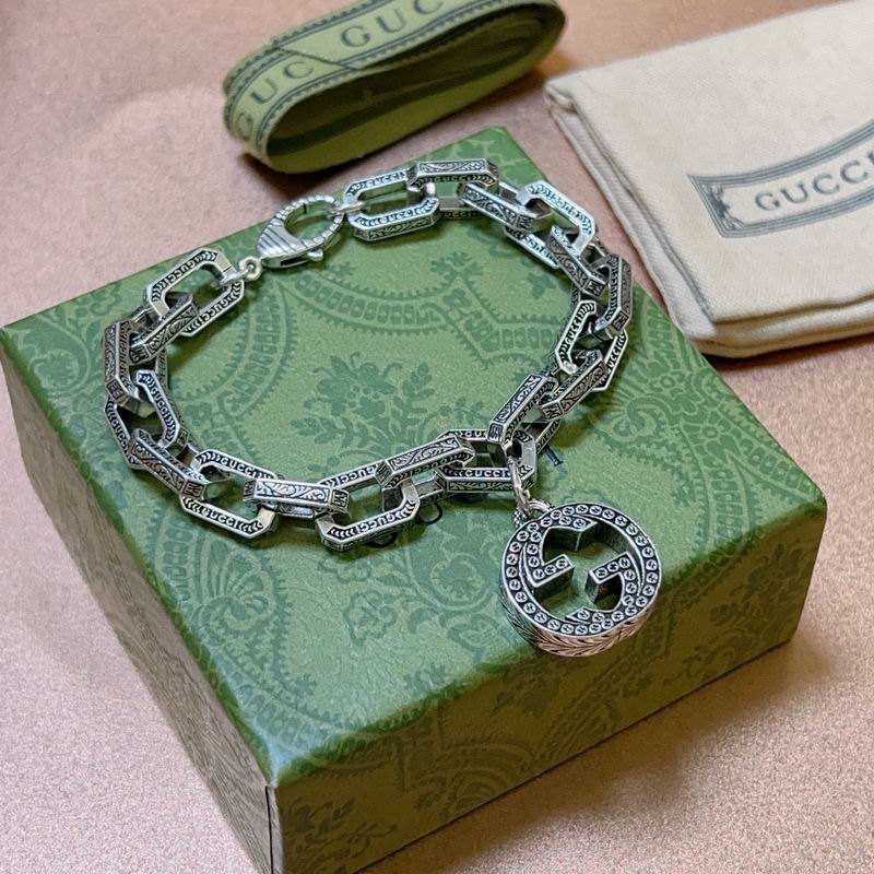 Gucci Bracelet 10yxx61